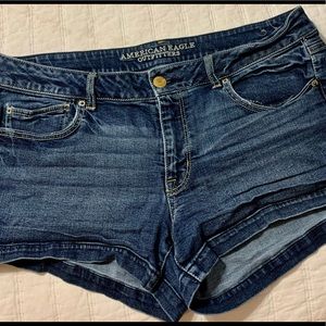 American eagle shortie size 18